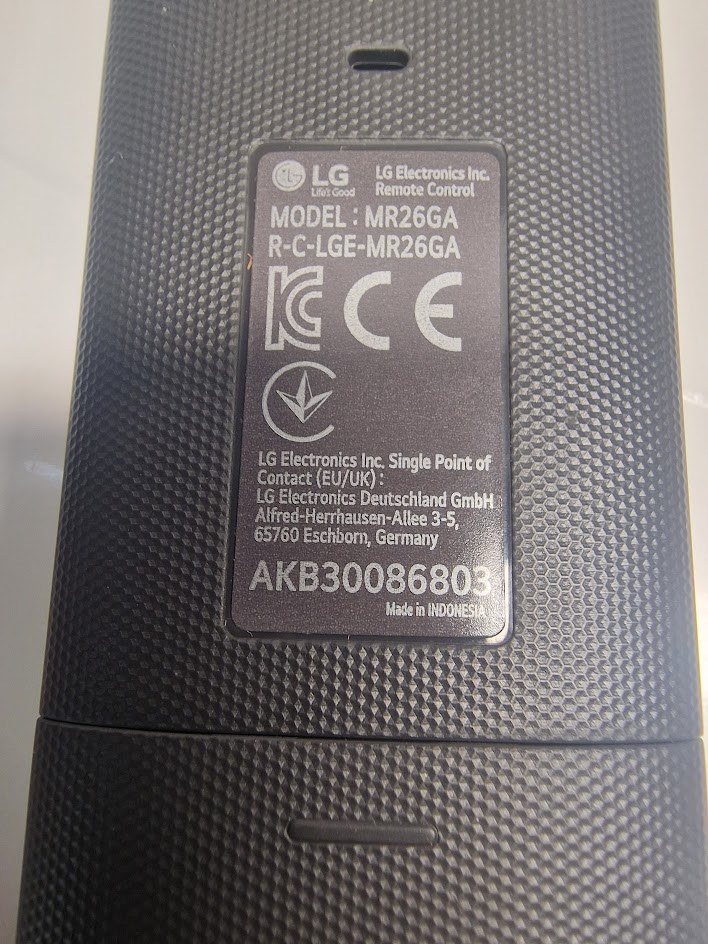 MR26GA - Etiqueta modelo y P/N AKB30086803