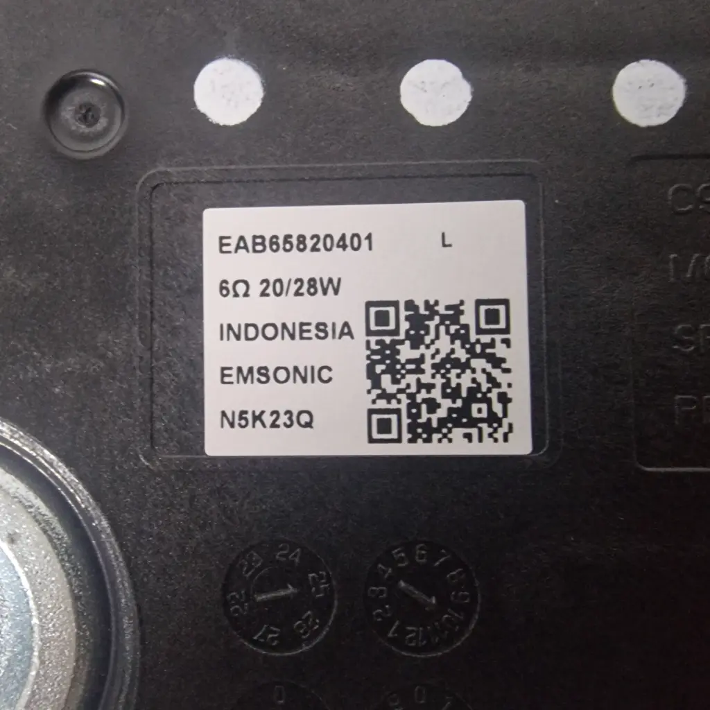Altavoces LG EAB65820401 EAB65820402 Par L R TV OLED48C54LA C5 48 Original3.webp